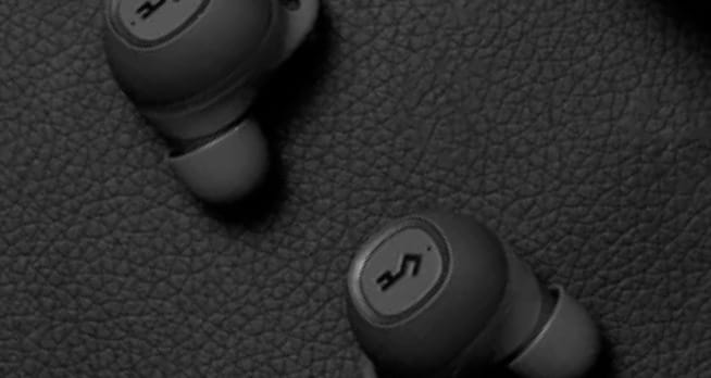 YX1 Wireless Earphones — detail one