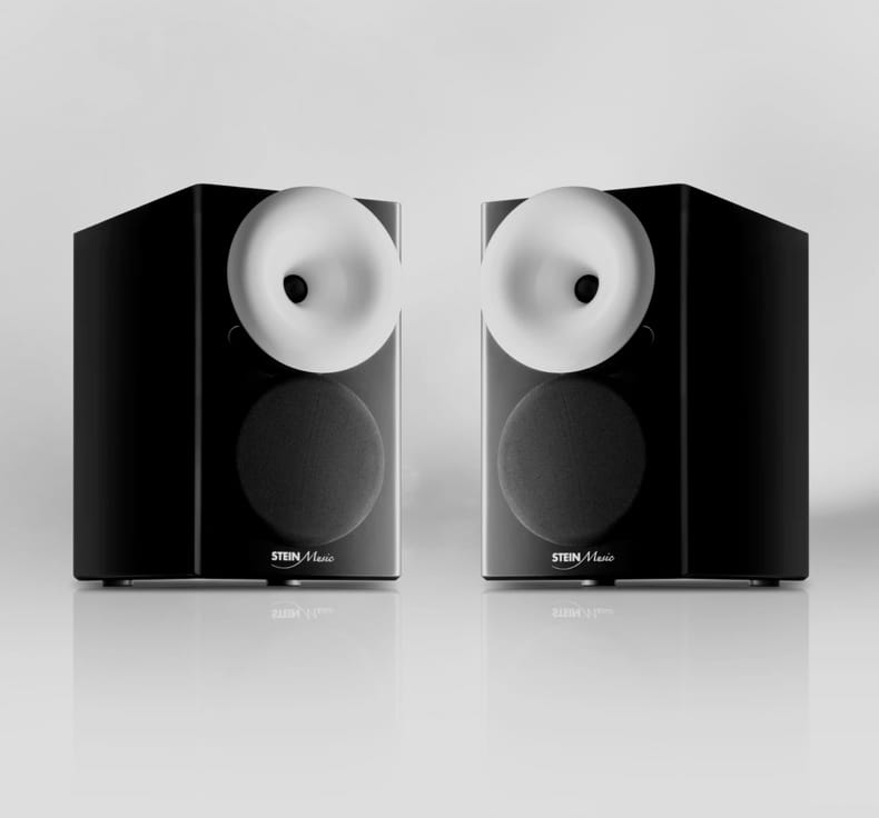 ZX9 Speaker — in use